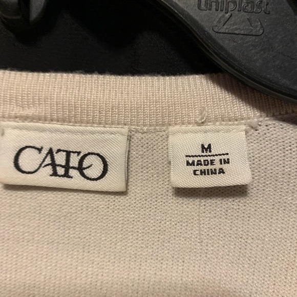 Medium ladies cardigan/ cream/ smoke free home - Picture 3 of 4